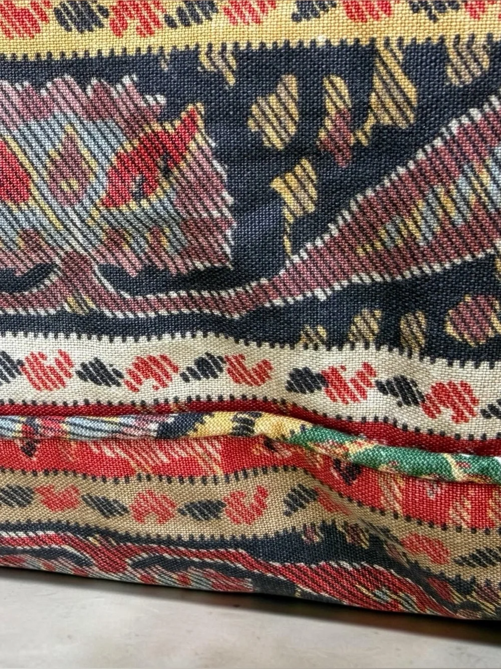 Pair VTG Custom 22x22 Feather Down Jacquard Tapestry Upholstery Designer Pillows